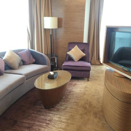 Shenzhen Baoan Plus Gems Cube Hotel Exterior photo