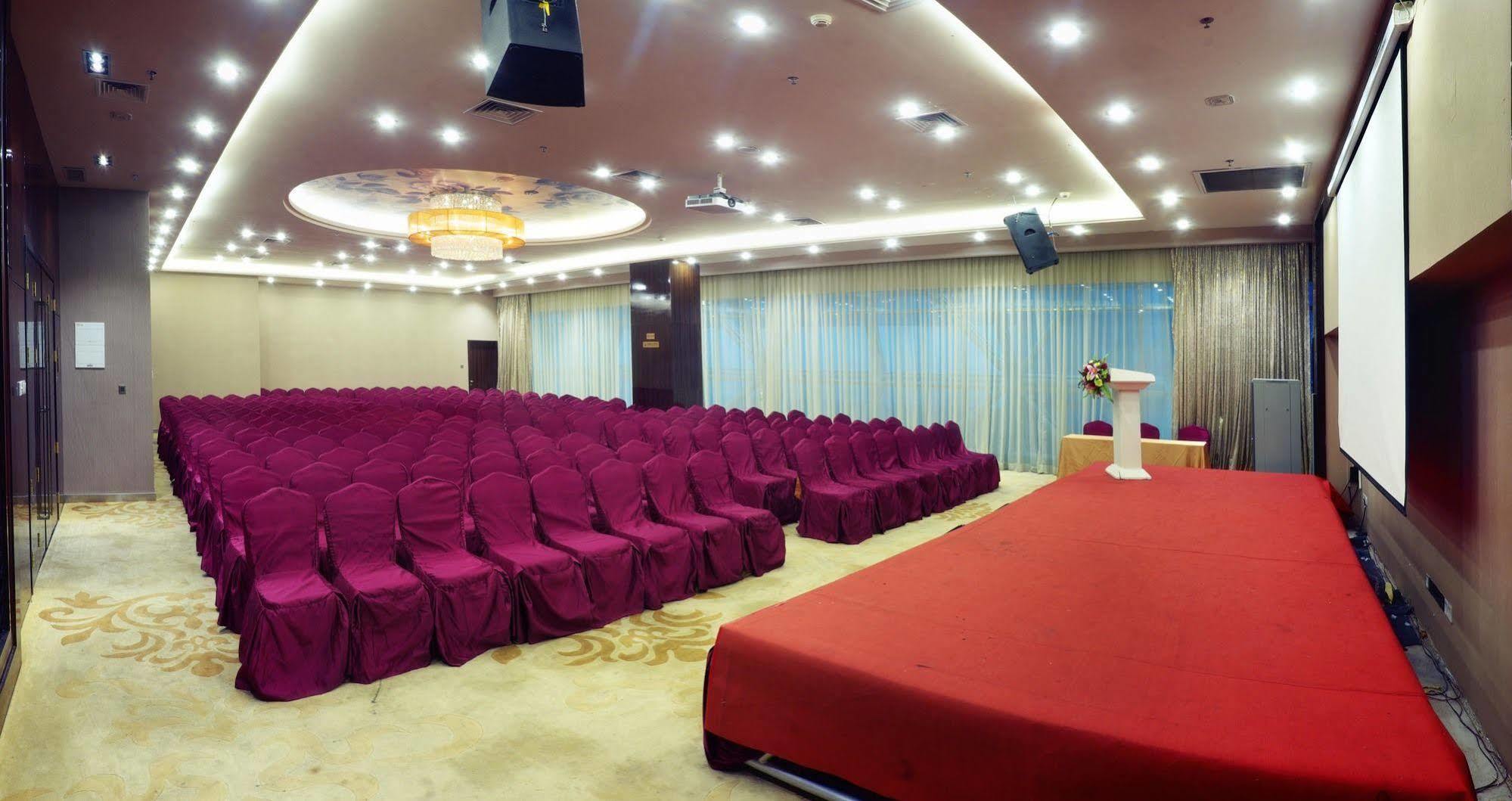 Shenzhen Baoan Plus Gems Cube Hotel Exterior photo